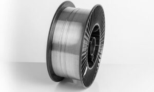 Por que a soldagem por arame tubular é essencial para uma performance superior?