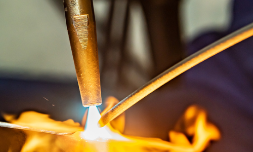 Qual o diferencial da liga de solda alemã da Deutsch?